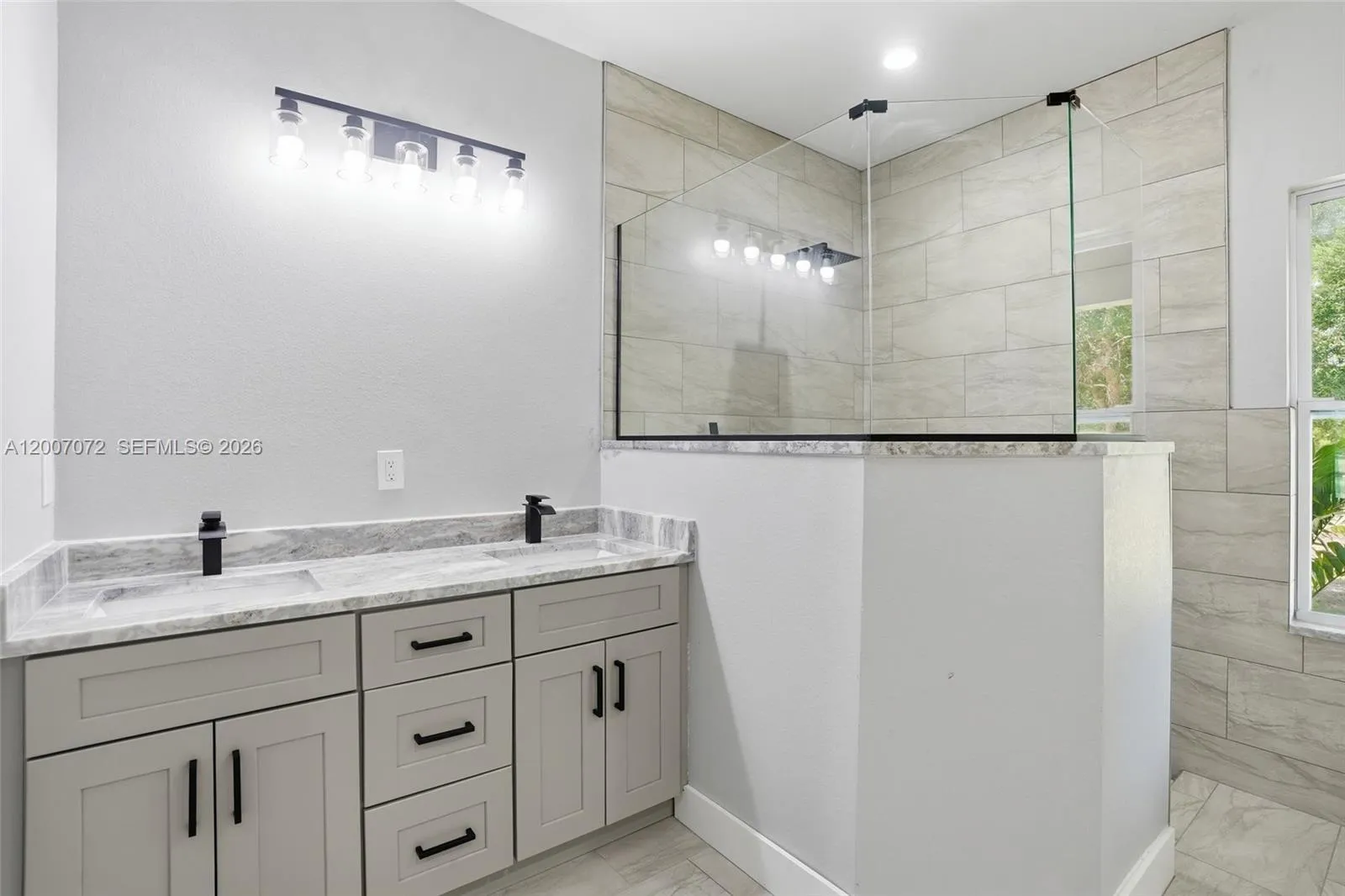 Property photo 54