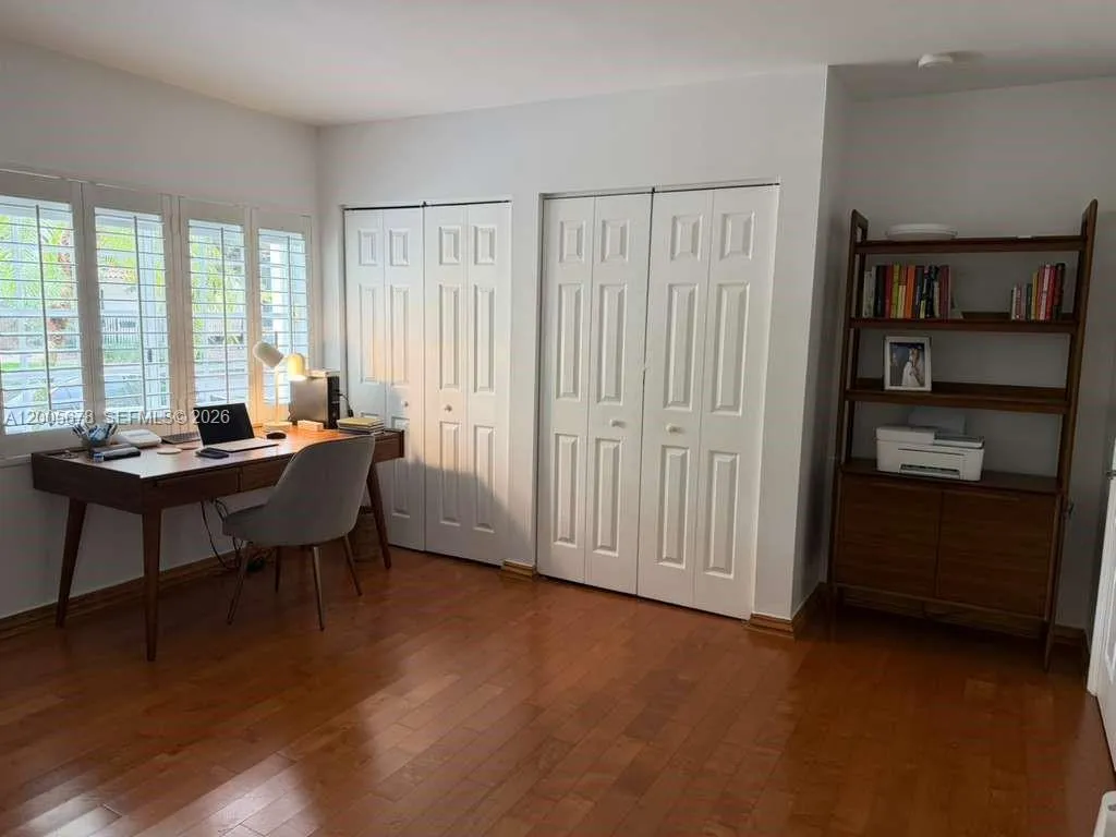 Property photo 32