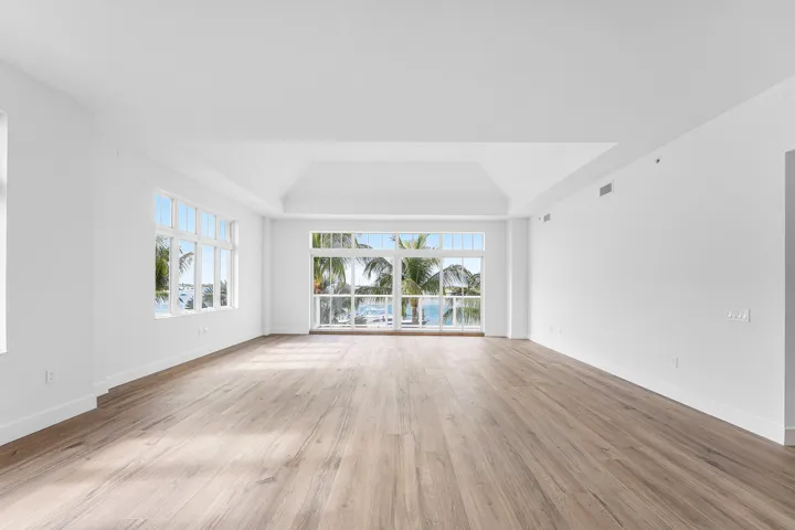 010-184LakeDrive-2303-PalmBeachShores-FL