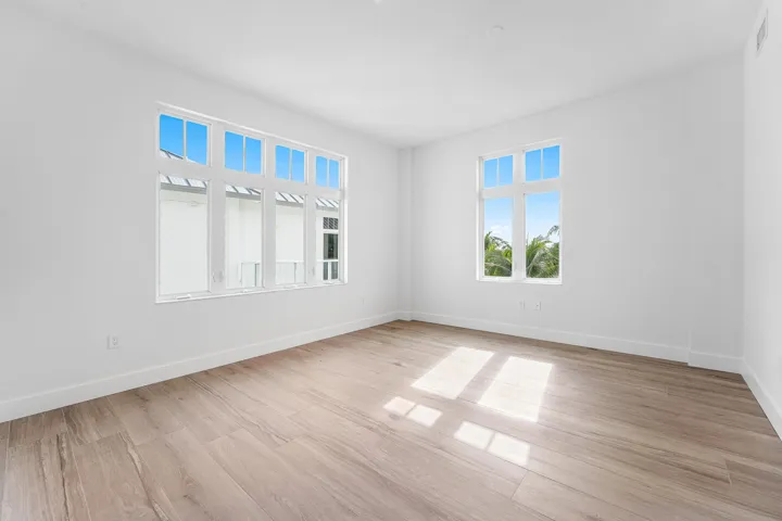 015-184LakeDrive-2303-PalmBeachShores-FL