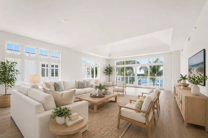 Virtually Staged Living