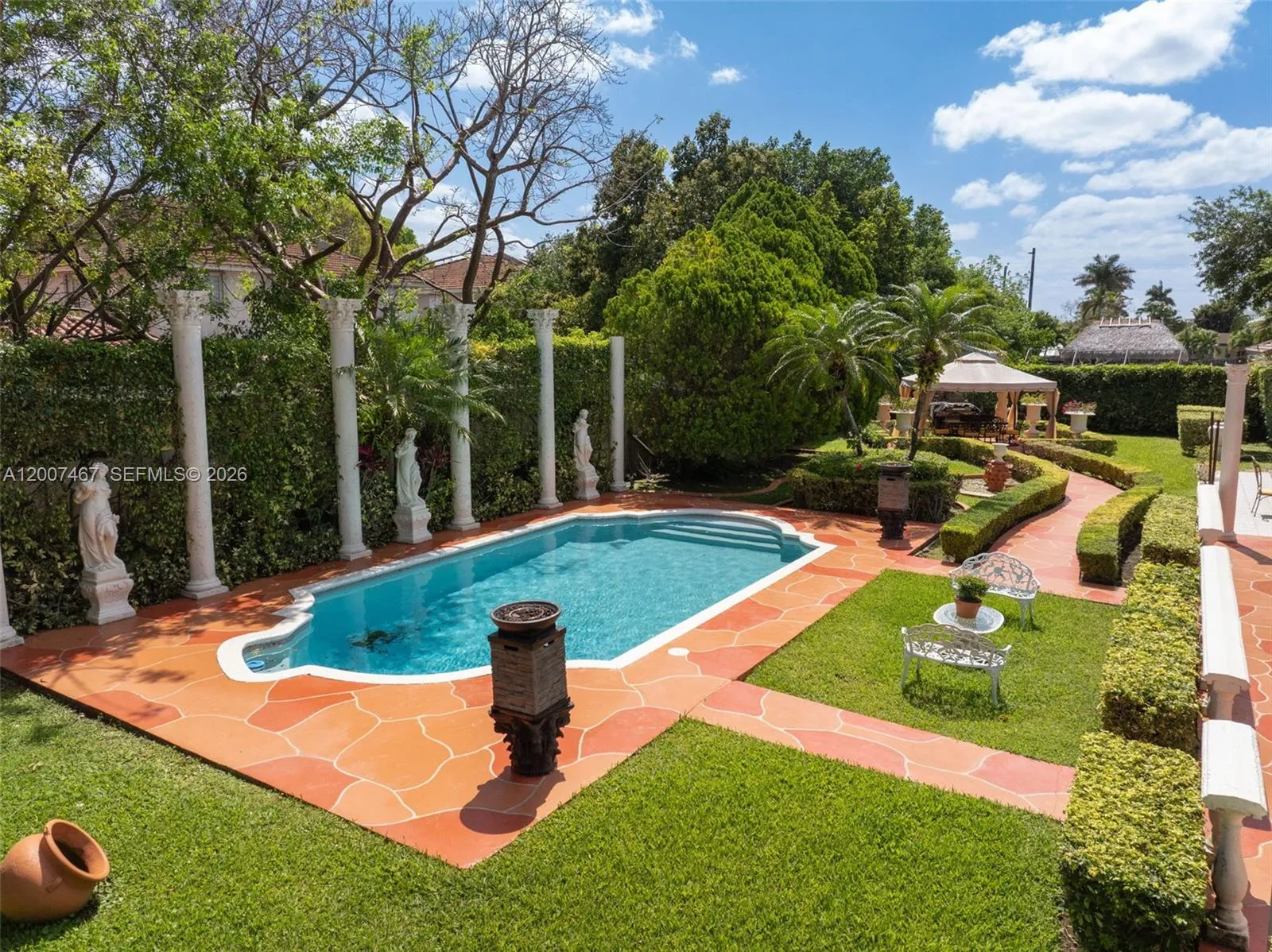 Property photo 256
