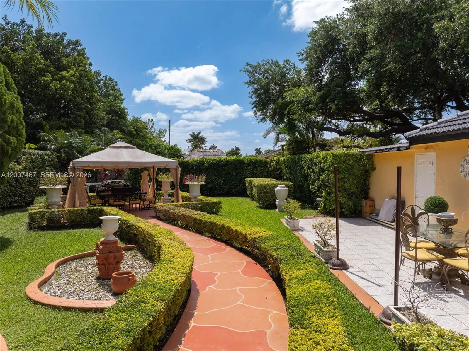 Property photo 278