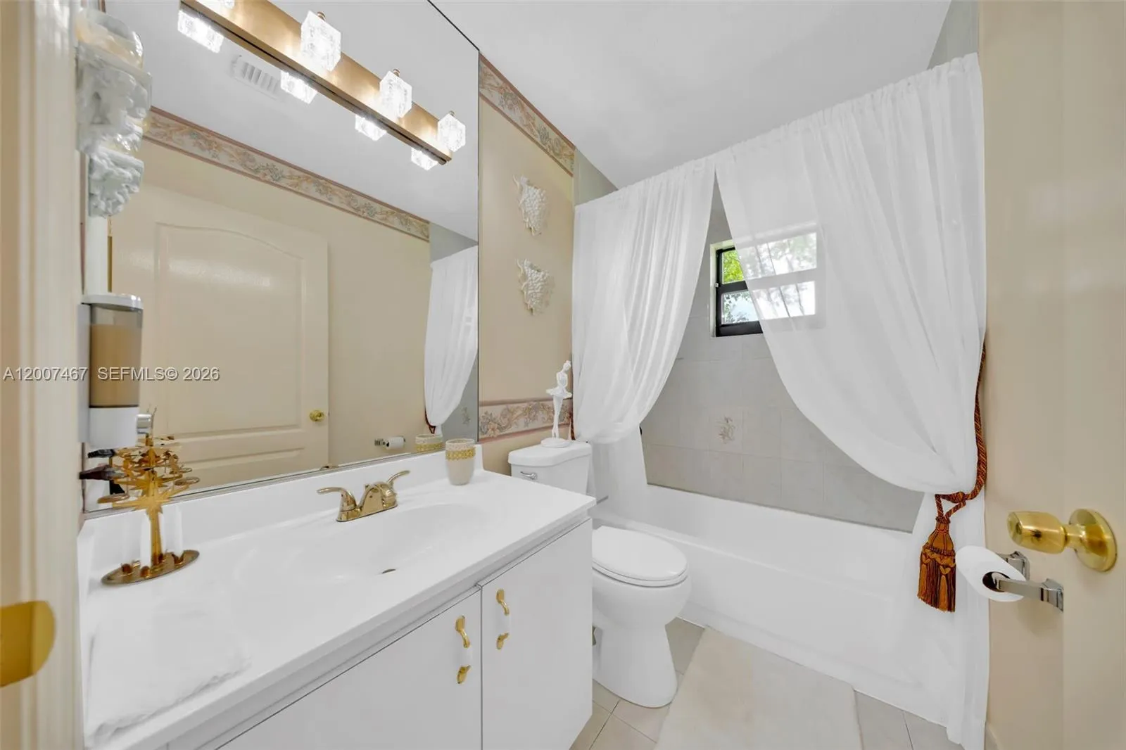 Property photo 176