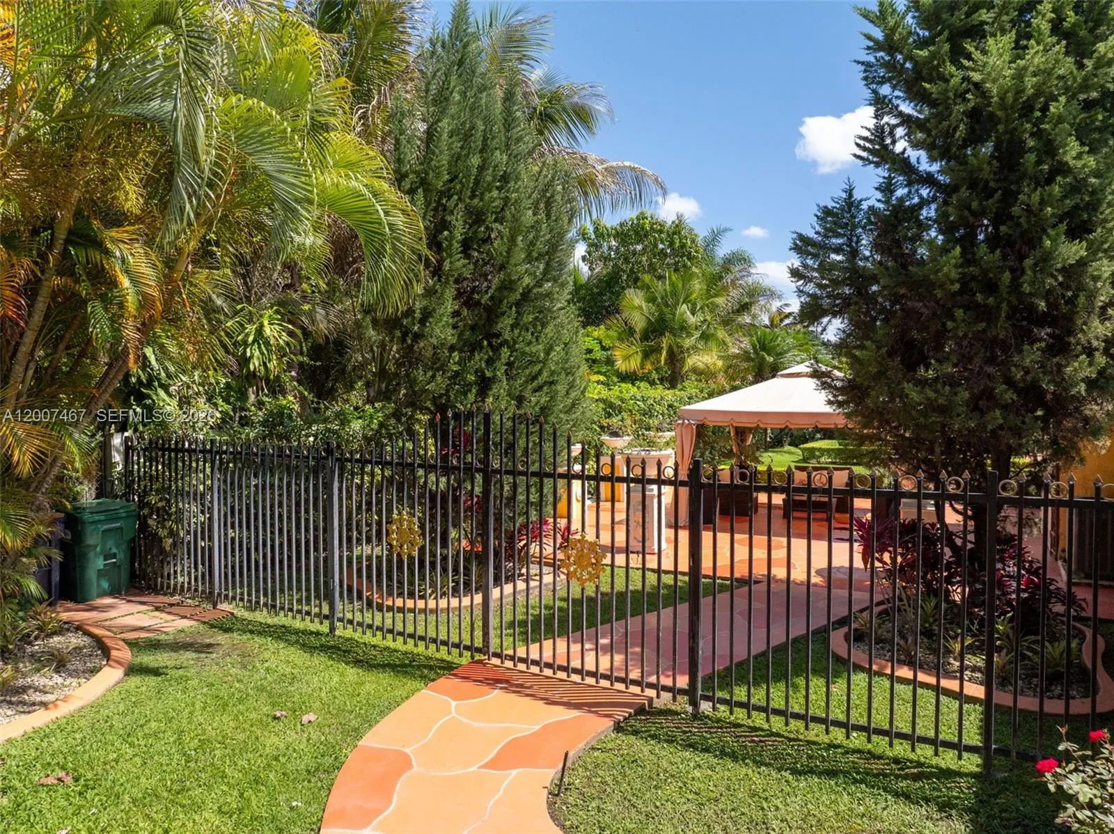 Property photo 228
