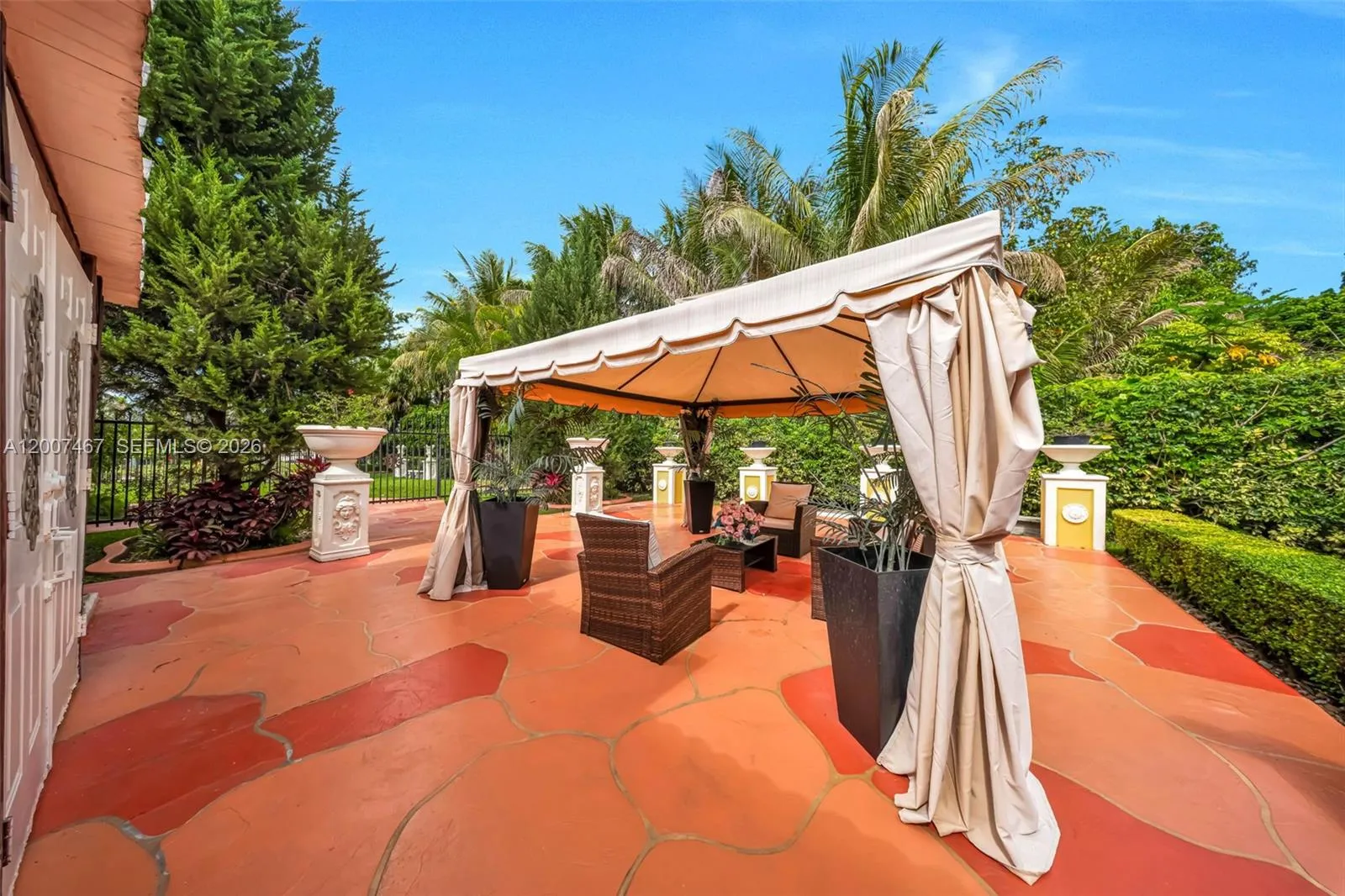 Property photo 220