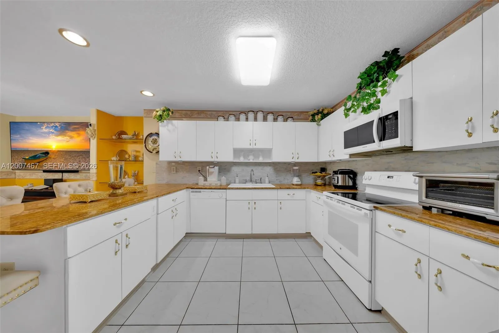 Property photo 126