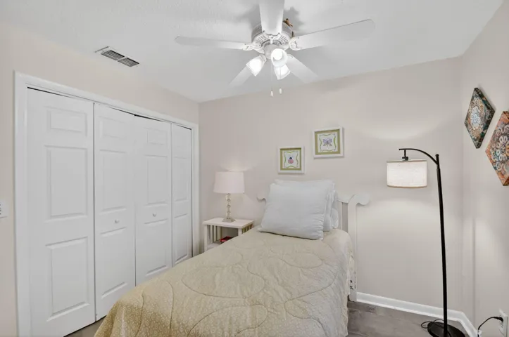 12260 Old Country Rd 7