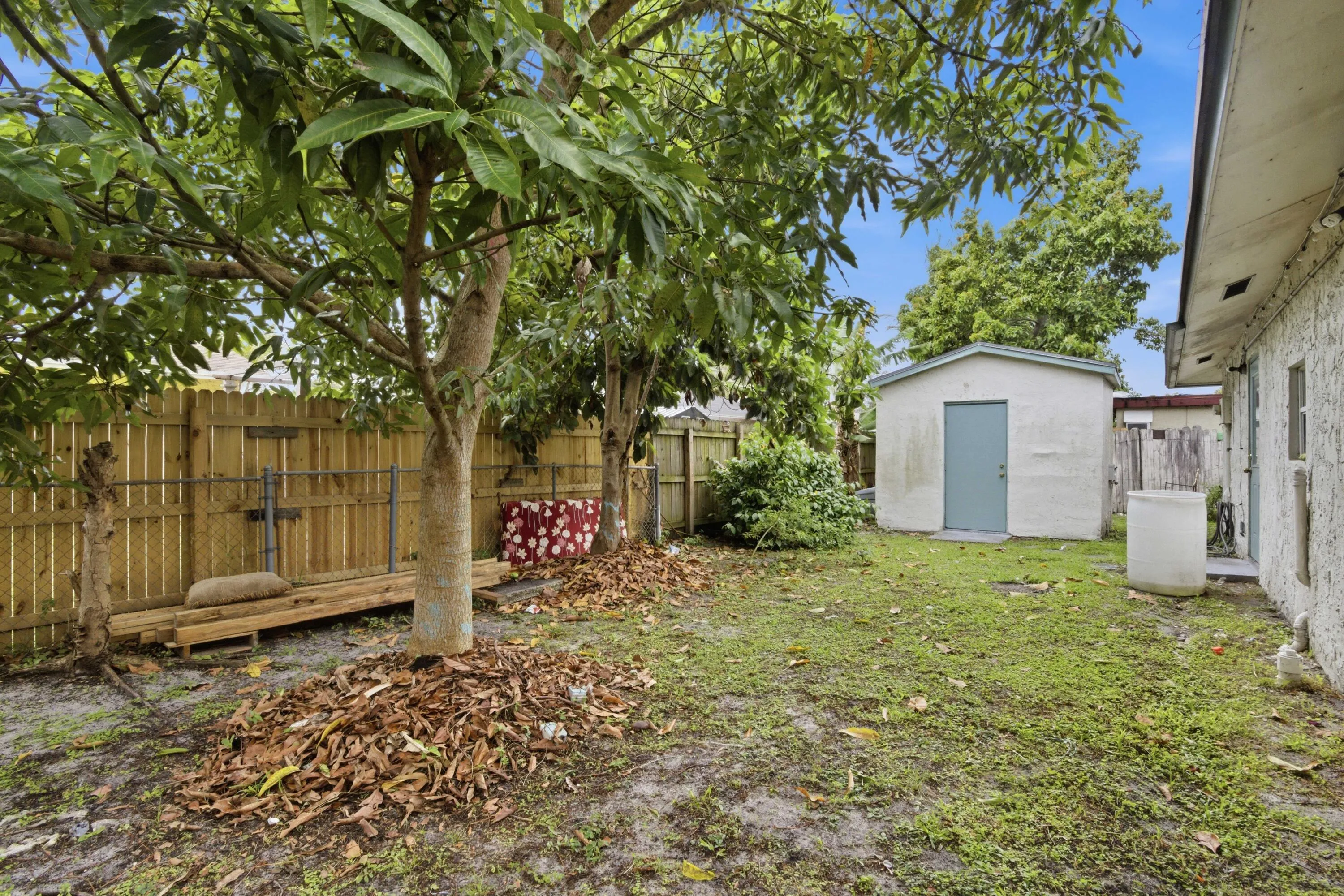 8230 SW 4th Pl_030