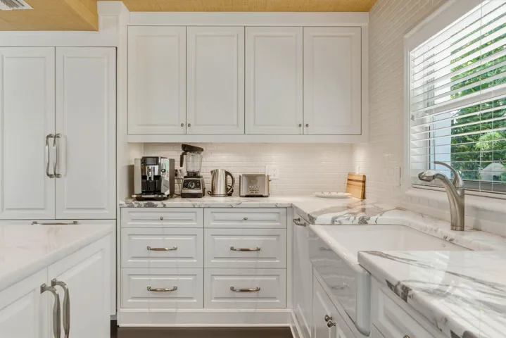 152_Chilean_Ave_Palm_Beach_FL_011