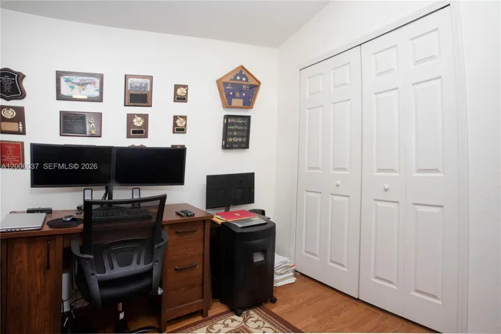 Photo 15