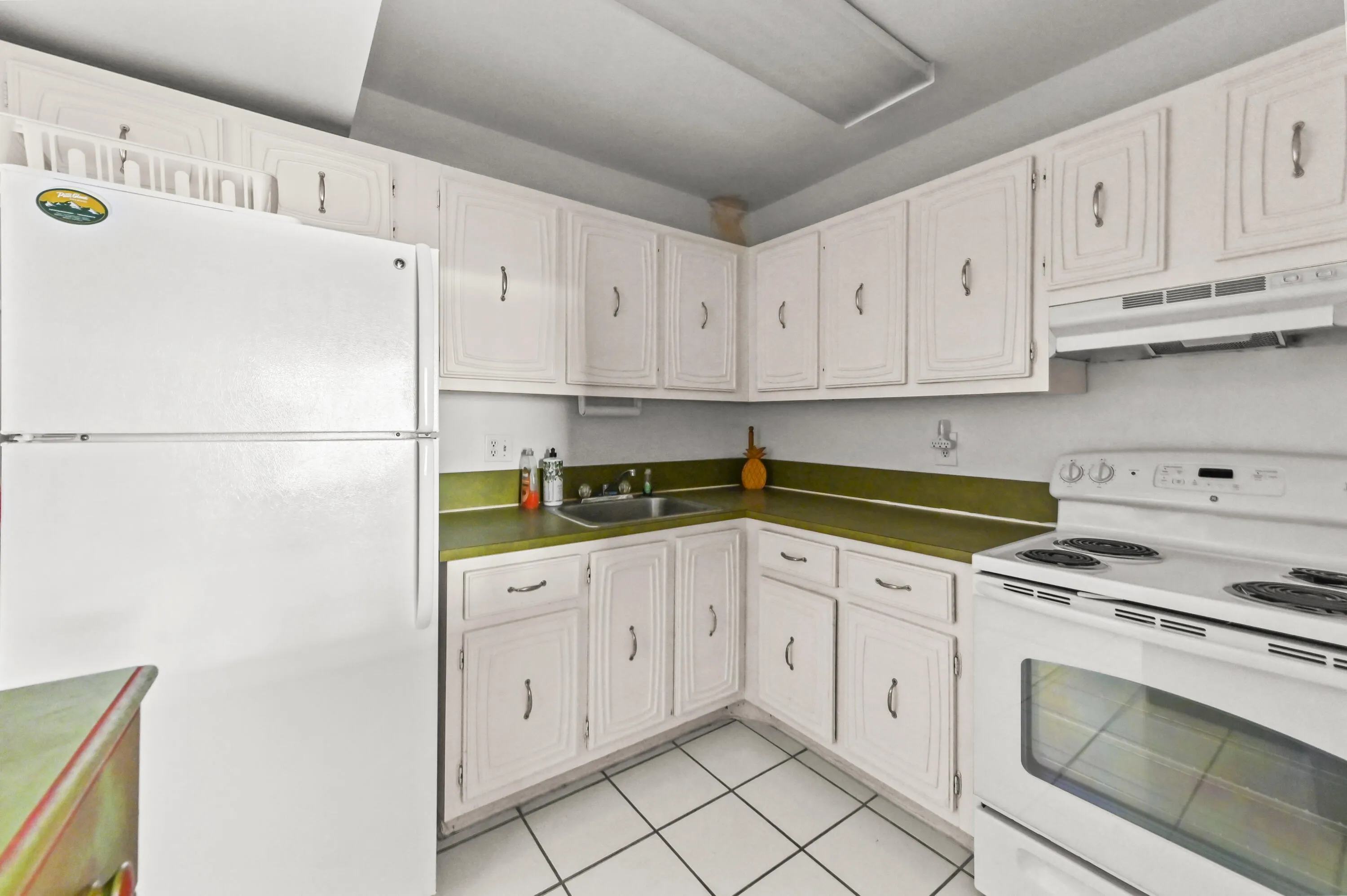 09 Kitchen 02