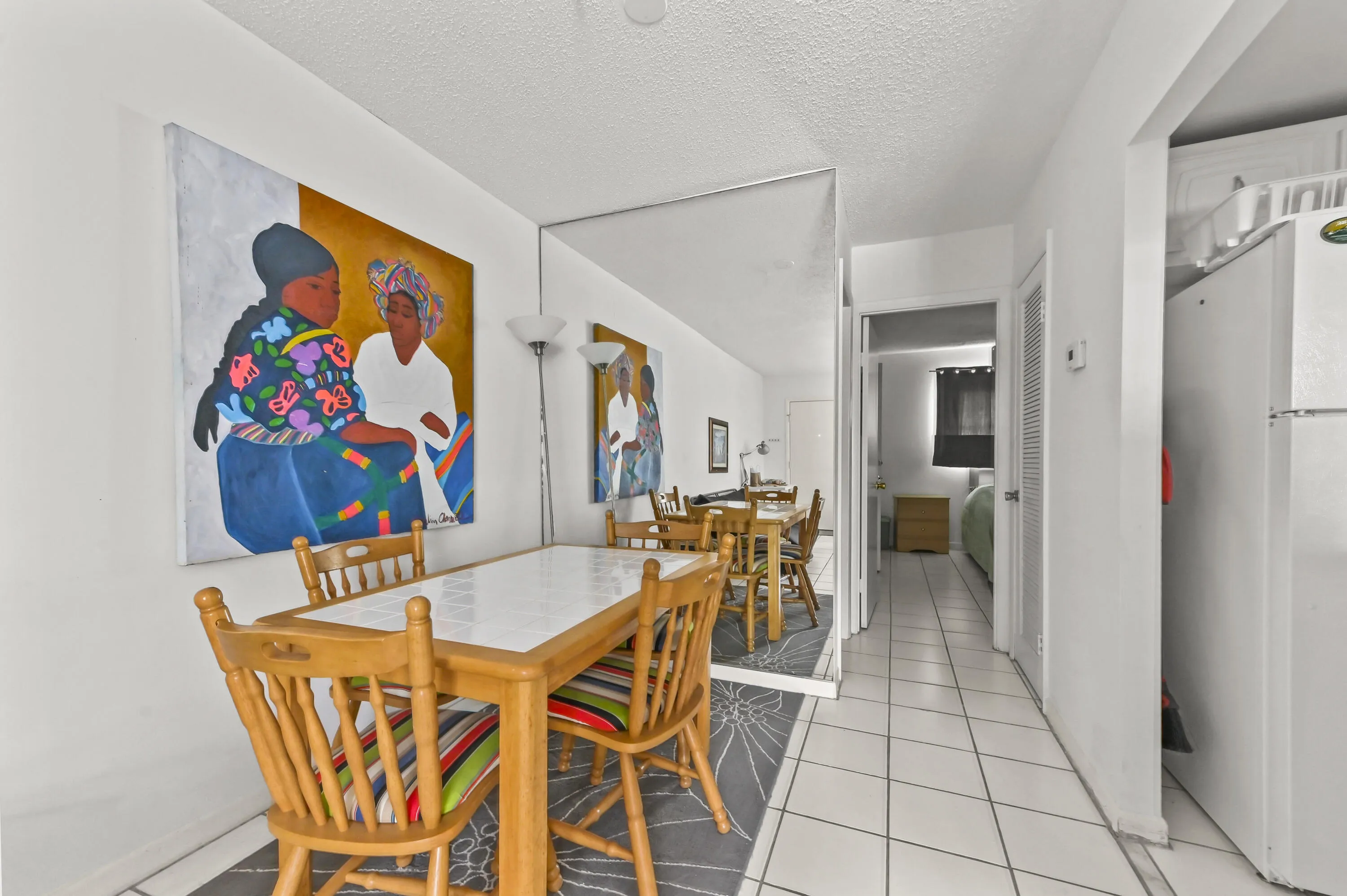 06 Dining room 01