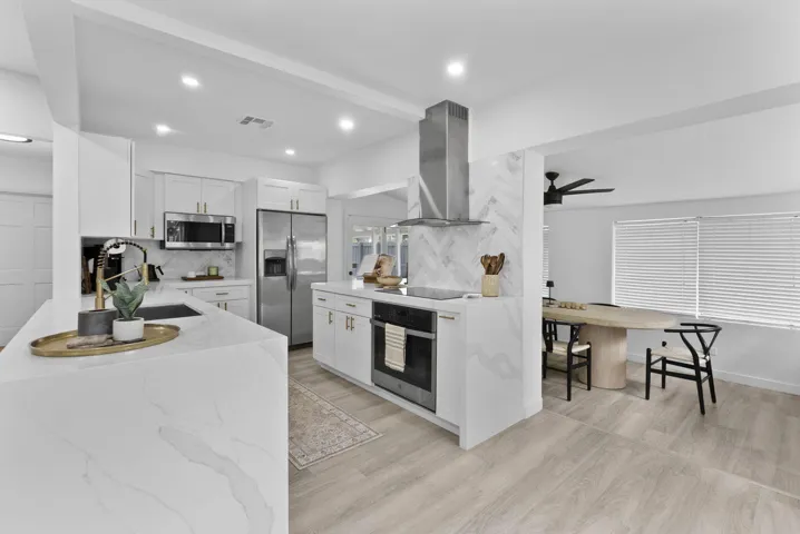 Kitchen 4
