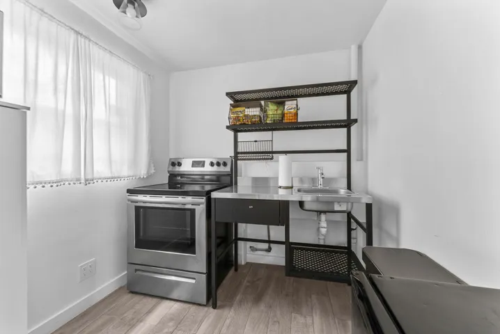 Kitchenette