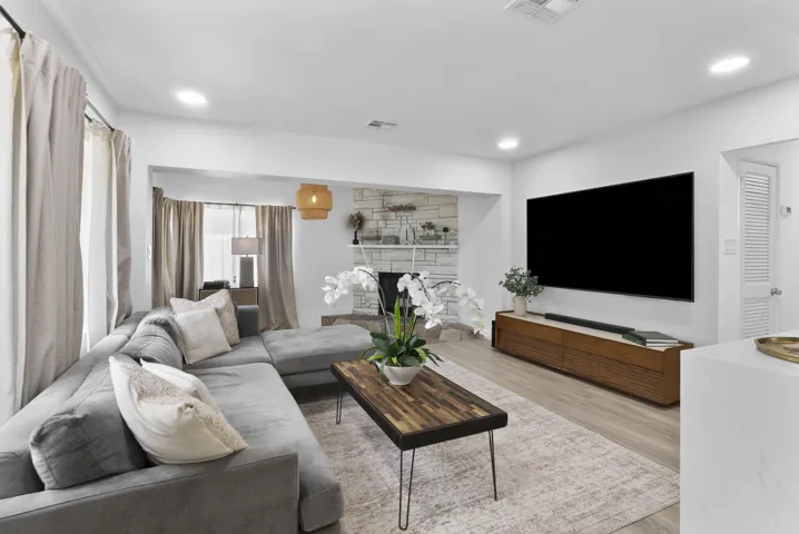 Family Room 3