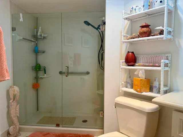 2nd Bathroom