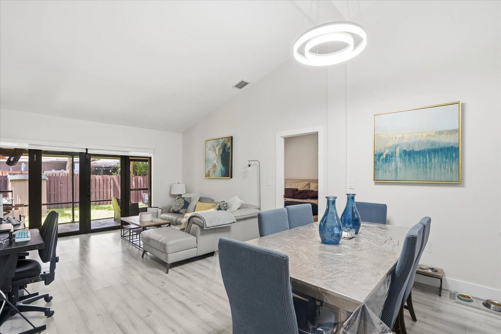 12-3414 Freedom Dr_012