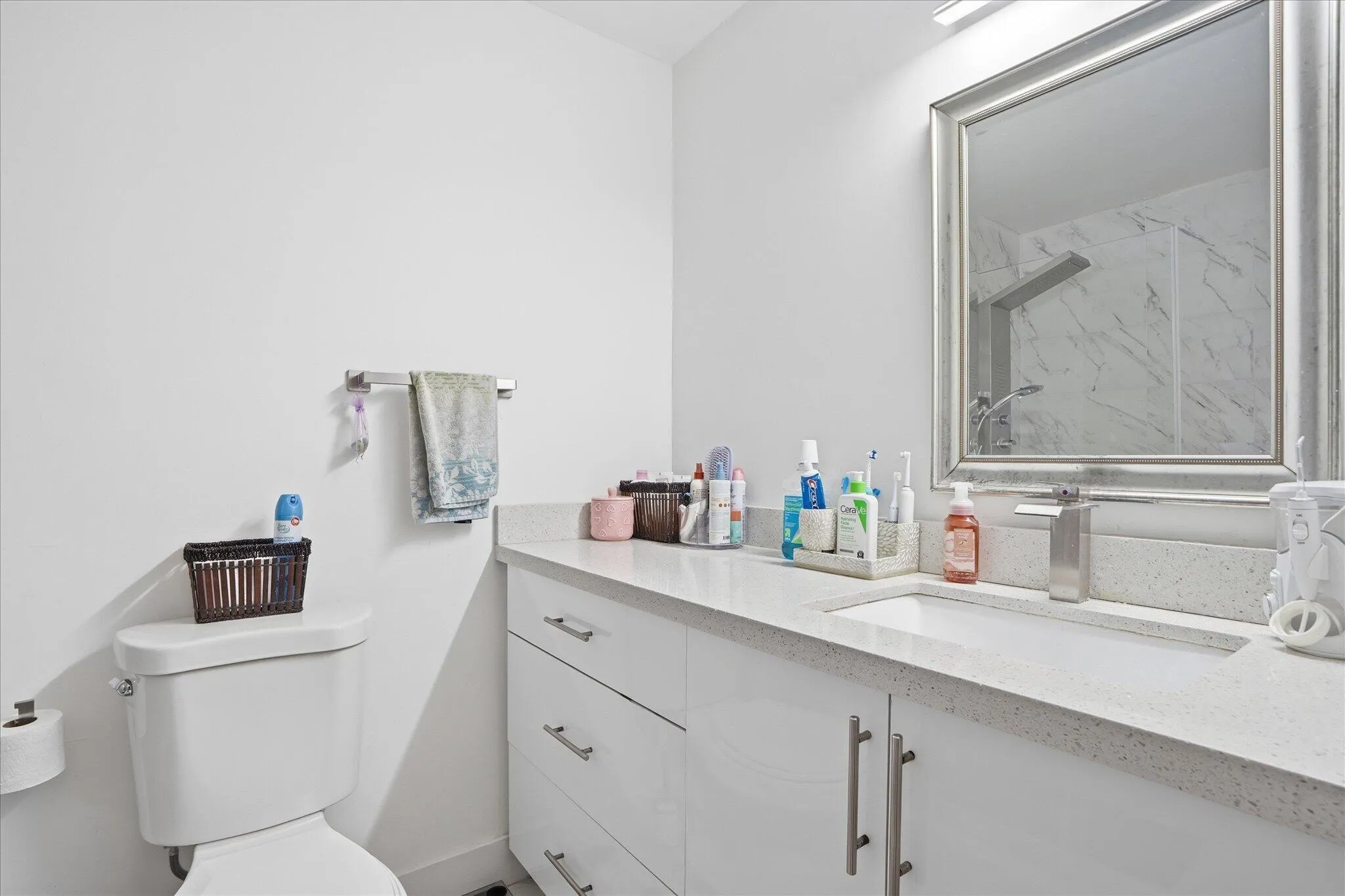 23-3414 Freedom Dr_023