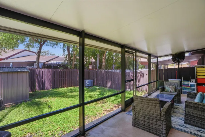 32-3414 Freedom Dr_032