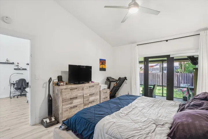20-3414 Freedom Dr_020