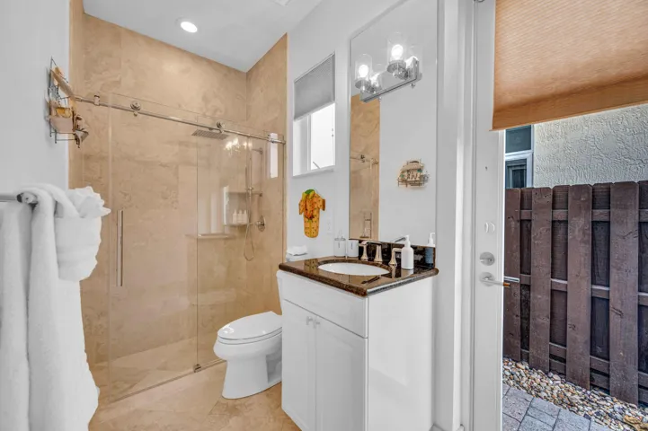 3315 NE 17TH ST, FORT LAUDERDALE, FL-40