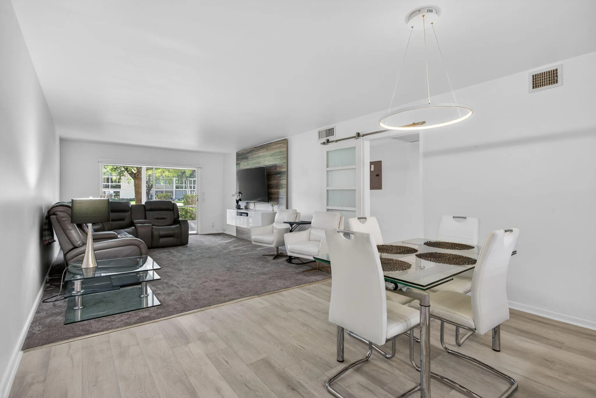 DINING/LIVING AREA