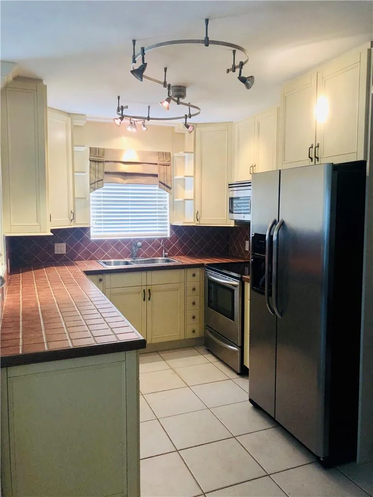 Property photo 51