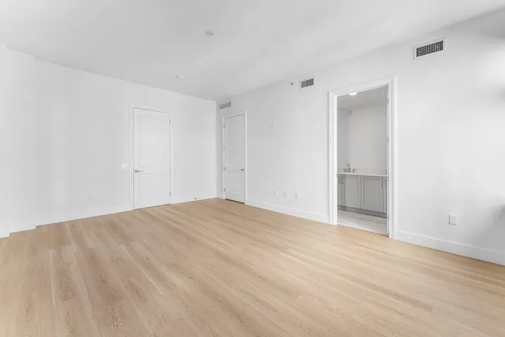015-184LakeDrive-4102-PalmBeachShores-FL