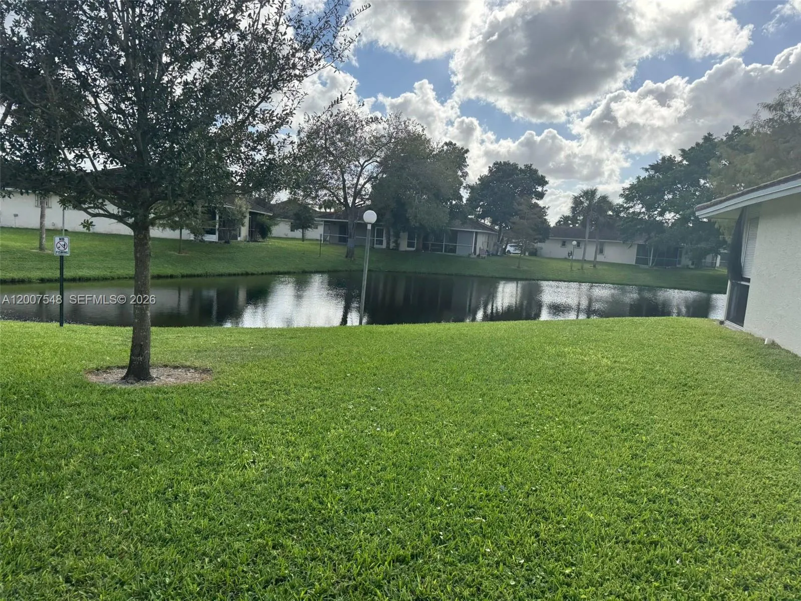 Unit is water front - beautiful lake.
