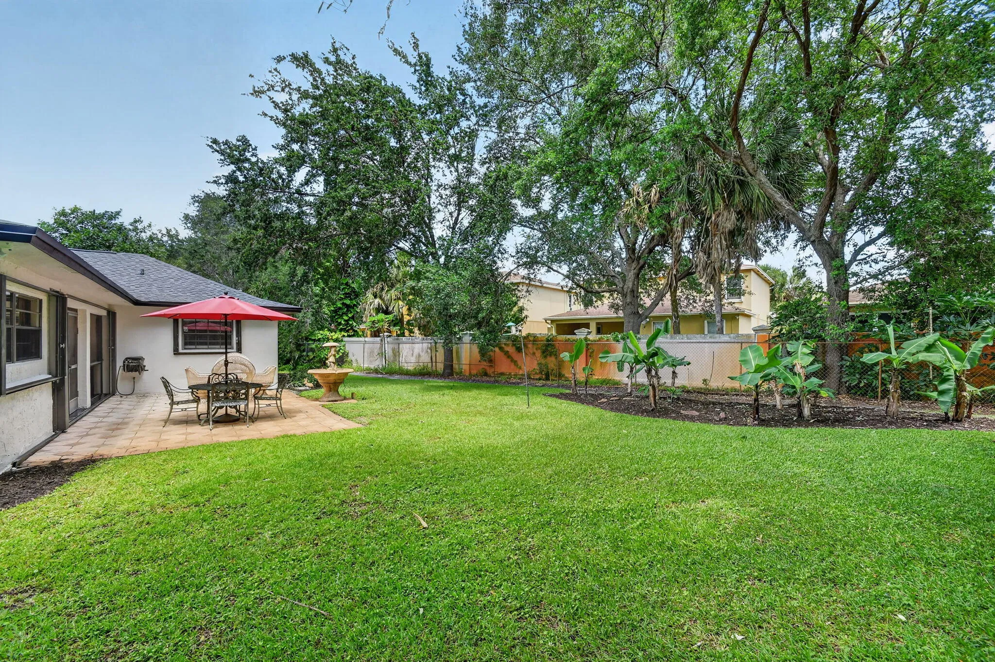 Spacious and tranquil backyard