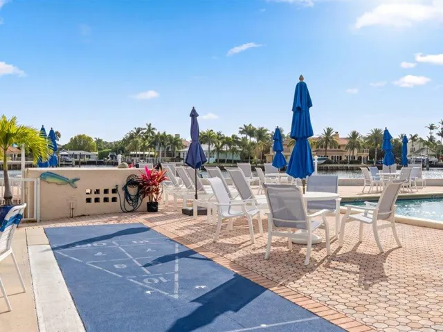 18-600 Snug Harbor Dr unit a16