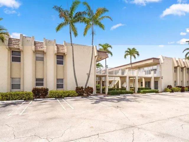 01-600 Snug Harbor Dr unit a16