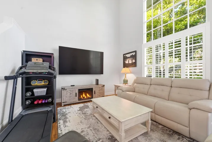 Living Room2
