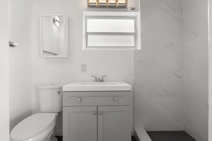 master bedroom ensuite