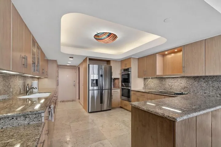 Spacious kitchen