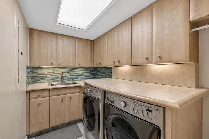 Spacious laundry room