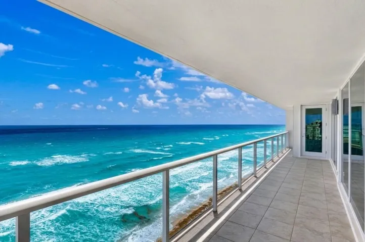 Wrap around balcony