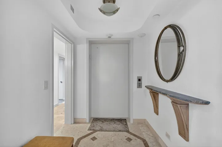 Private elevator landing
