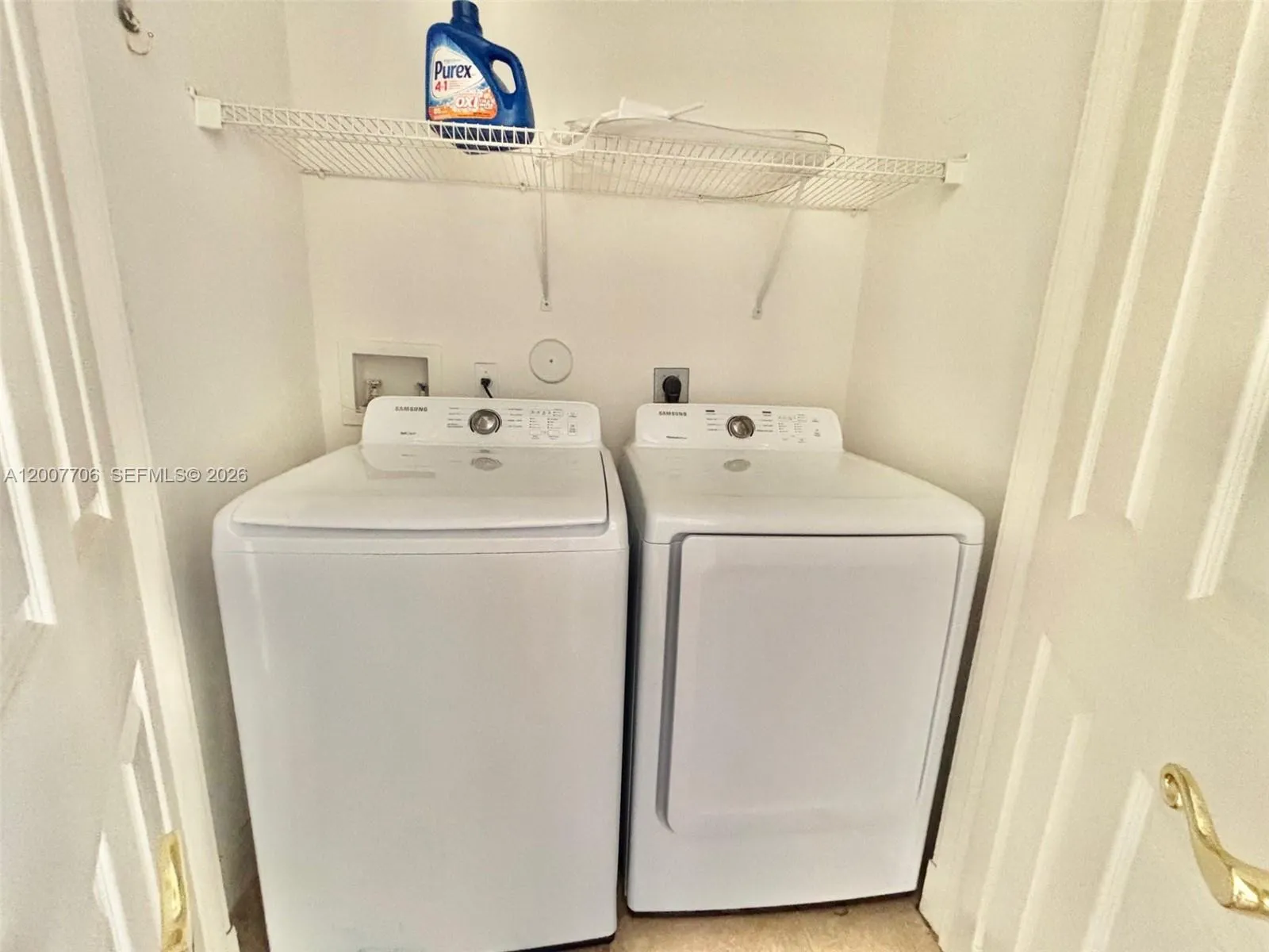 Laundry room on the 2nd floor