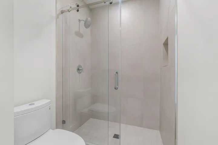 028-184LakeDrive-4301-PalmBeachShores-FL