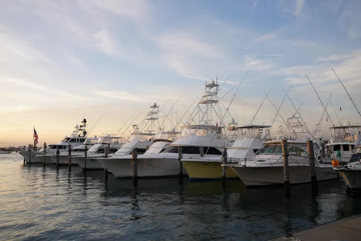 Havn-Yacht-Club-Glow