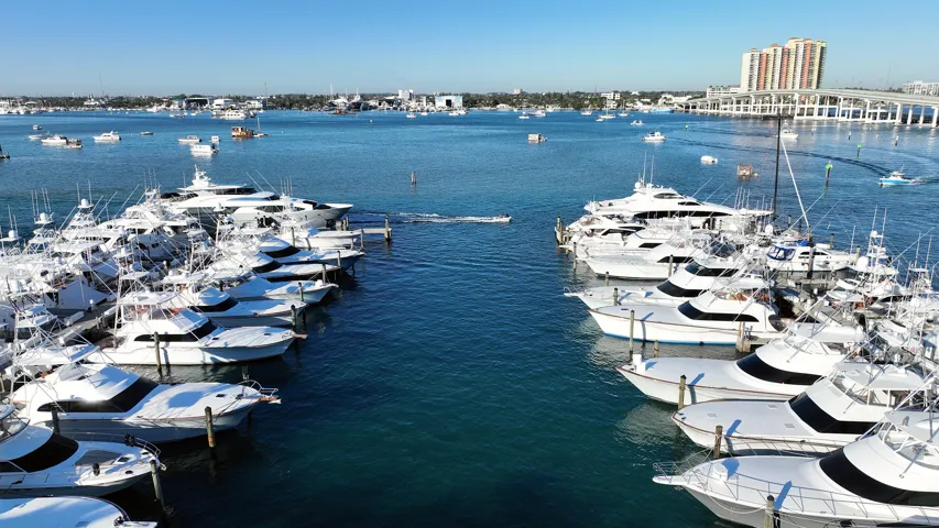 Havn_Yacht-Club-Marina