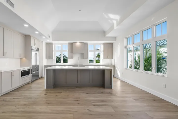 006-184LakeDrive-4301-PalmBeachShores-FL