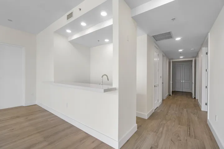 002-184LakeDrive-4301-PalmBeachShores-FL