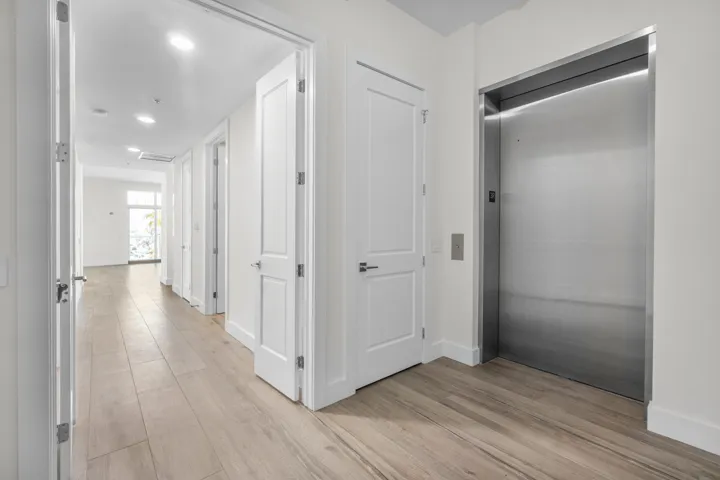 026-184LakeDrive-4301-PalmBeachShores-FL