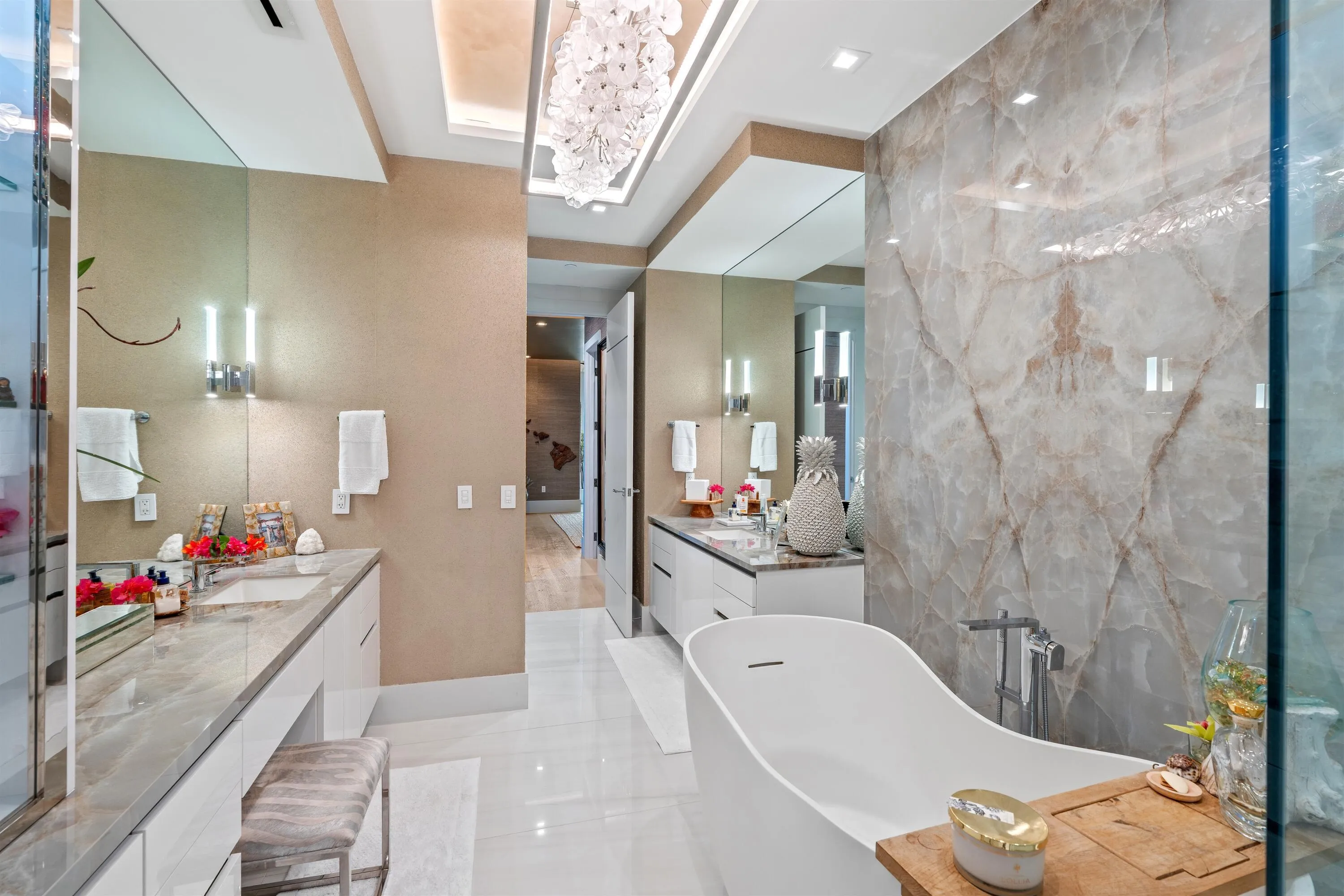 PRIMARY_BATHROOM_2_DT