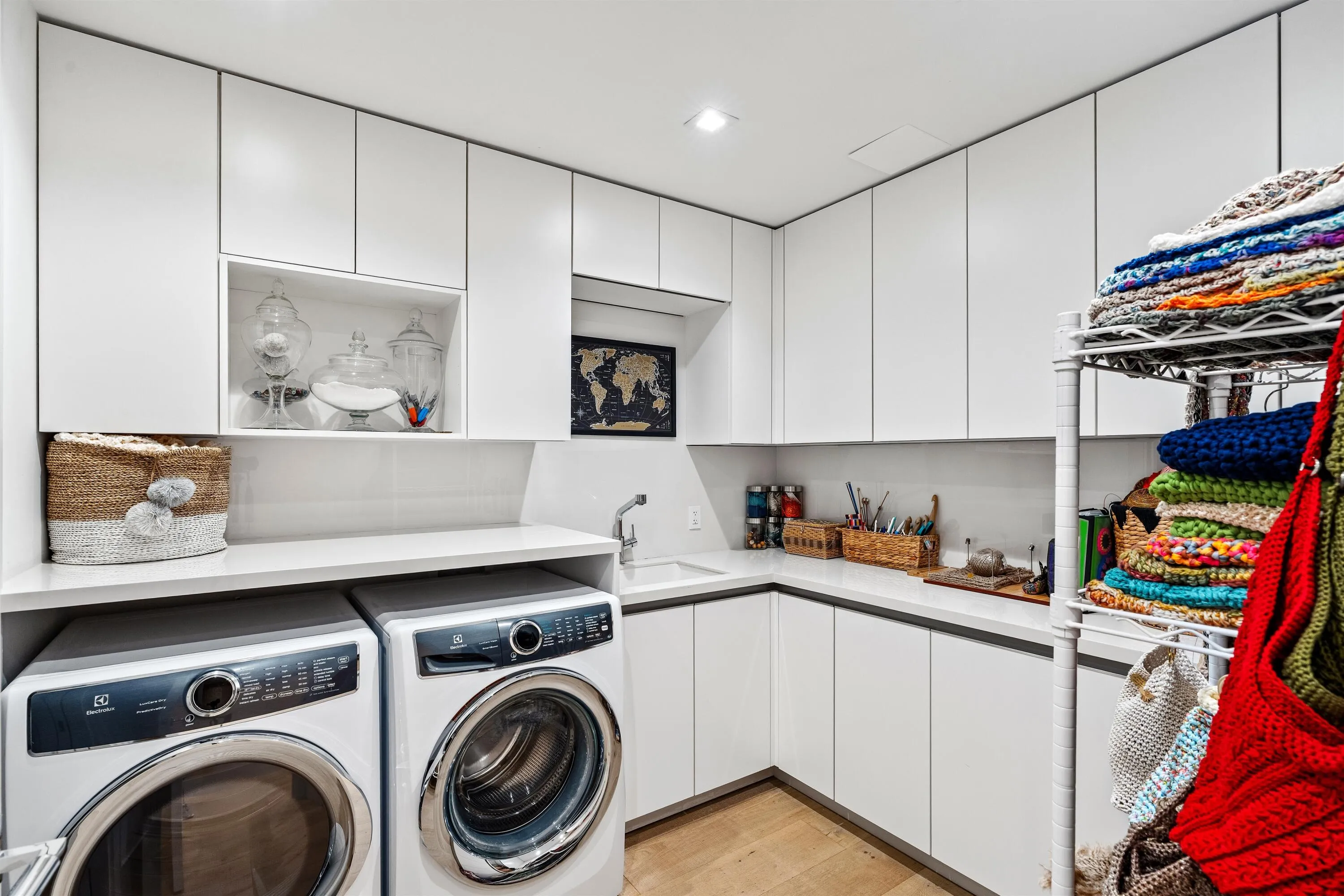 LAUNDRY_DT