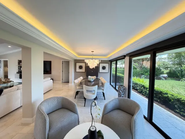 Dining and Happy hour area