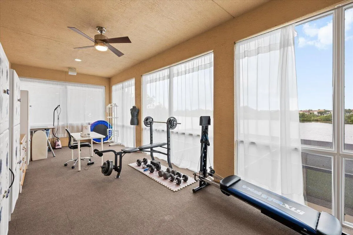 FLORIDA ROOM